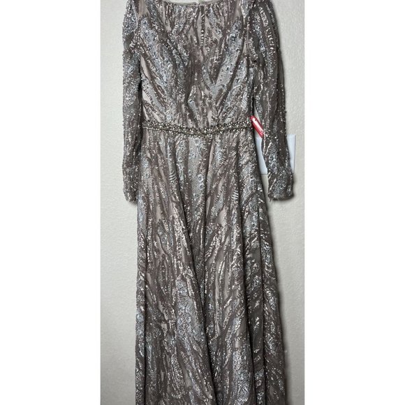 Mac Duggal size 4 Embroidered & Embellished Long Sleeve Tulle Ballgown $798 - Picture 7 of 16